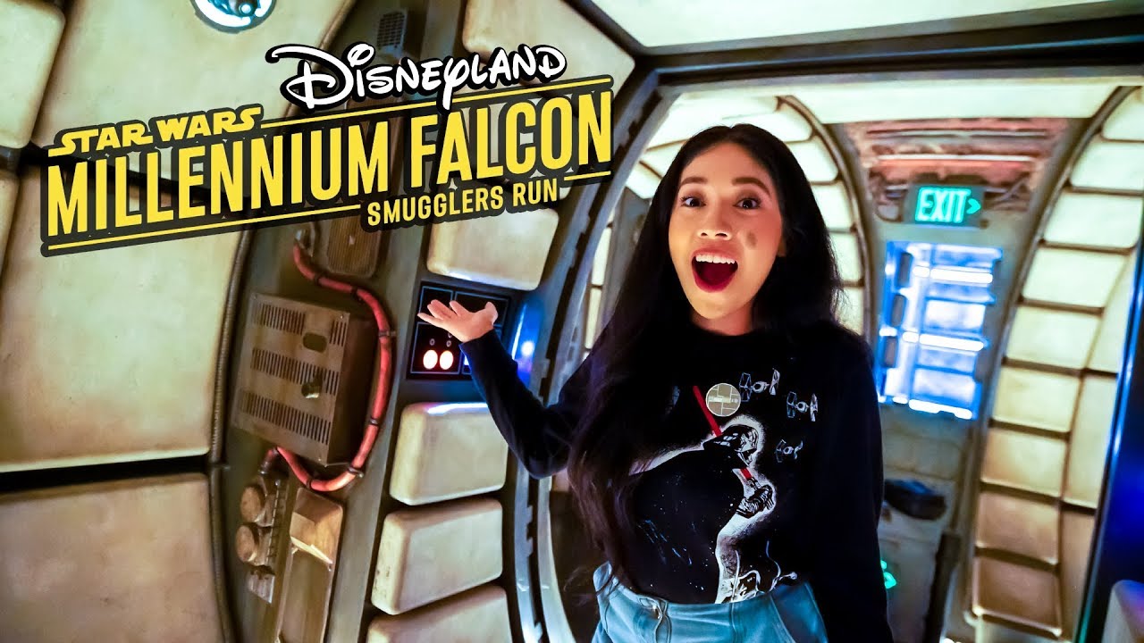 We FINALLY Got To Pilot The Millennium Falcon! Smugglers Run at Galaxy's Edge | Disneyland