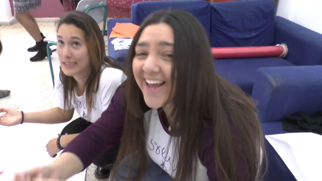 שמיניתשעז עושה לי עור ברווז