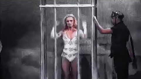 Criminal Live version - Live performance video thumbnail