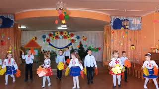 картинка: Осінній веселий таночок з кленовими листками (старша група)
