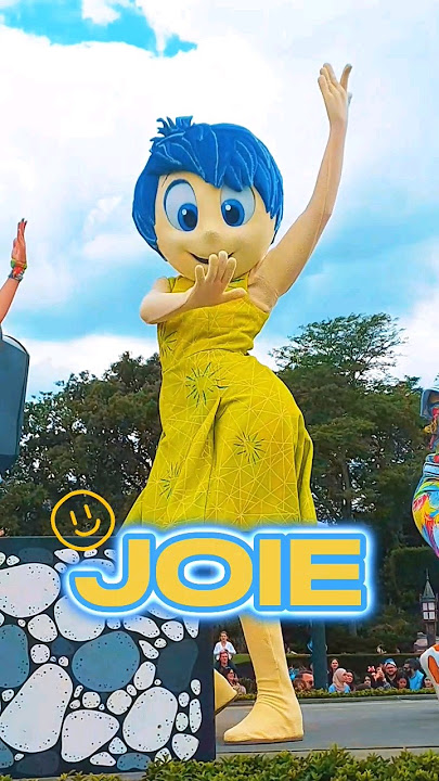 😄 JOIE DISNEYLAND PARIS #disneylandparis #disneyland #shorts #dance #insideout2 #disneycharacter