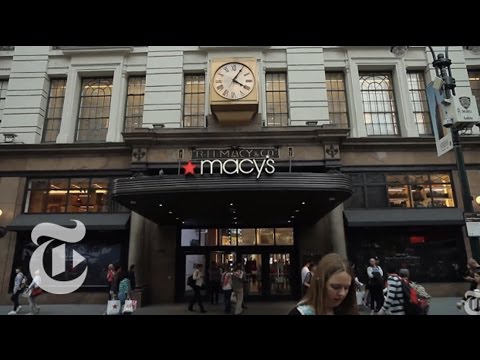 Video: Opas Macy's Herald Squarelle