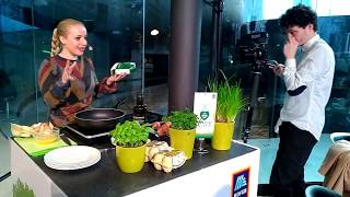 20180118 ANA ZONTAR KRISTANC NAS UCI PECI UMESANA JAJCA - Natur aktivni BIO zajtrk Hofer.