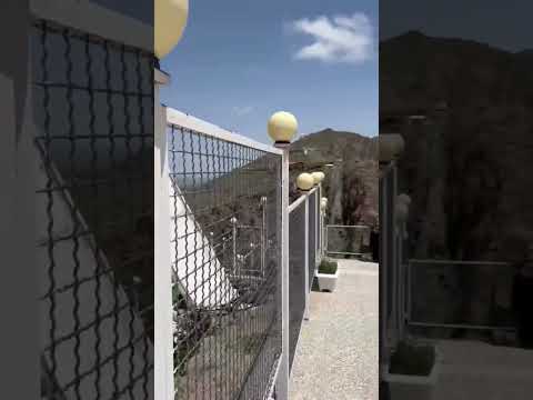 هزارتا آدم اسمم روصدا زدن ولی به هیچکدوم اونجوری که برگشتم به تونگاه کردم نگاه نکردم