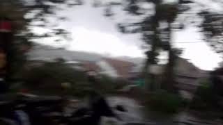 Angin puting beliung terjang bogor ...