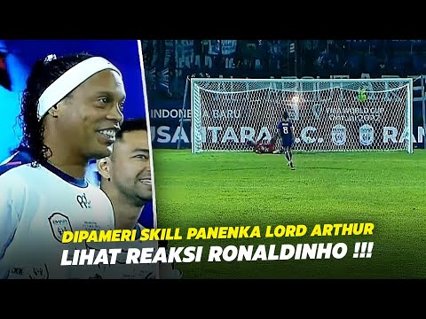 “Sama-Sama Alumni LA LIGA” Lihatlah Reaksi Ronaldinho Saat Dipameri Skill Panenka Arthur Irawan