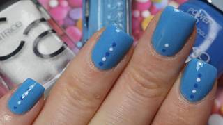 Quick & Simple Blue and White Dots Nail Art Anyone Can Do at Home