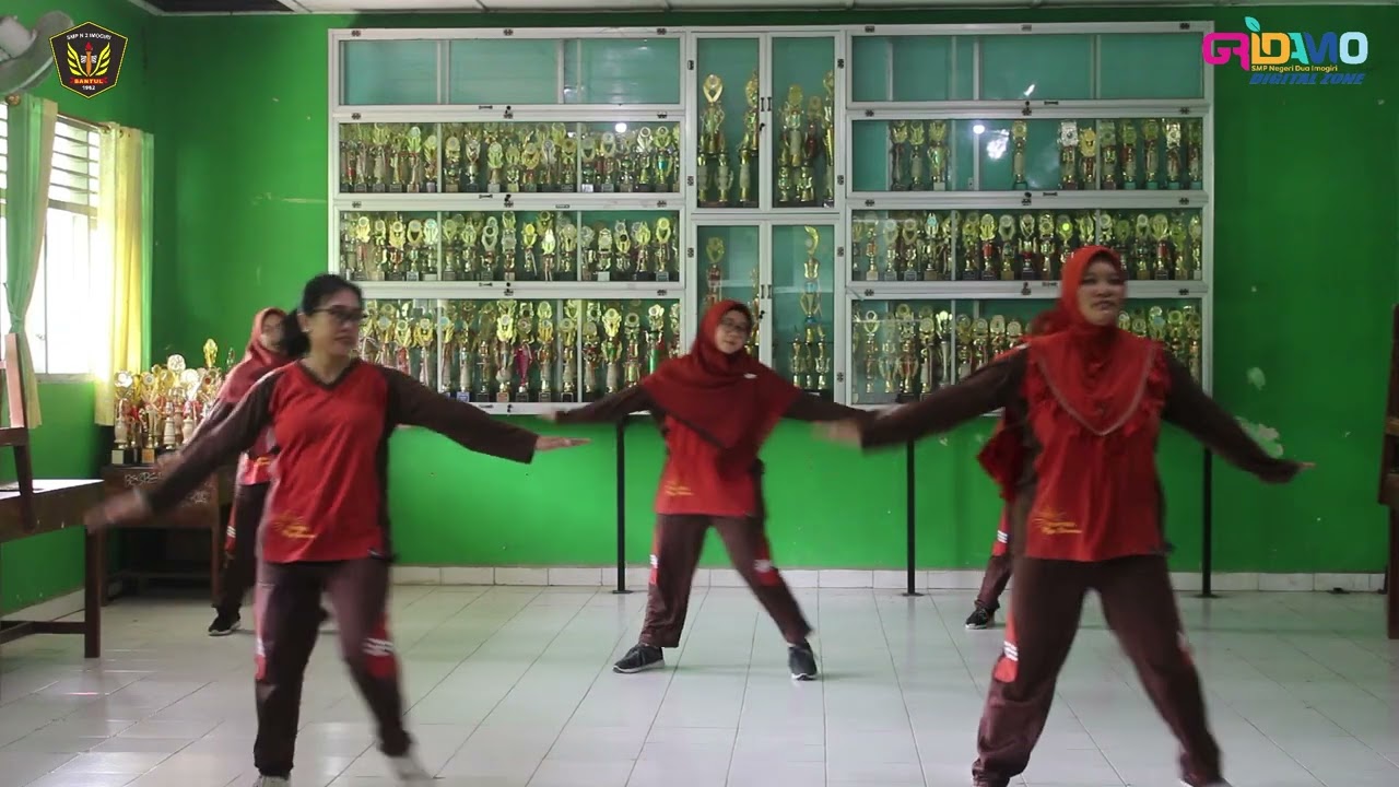 SMP Negeri 2 Imogiri _Lomba Senam PGRI Imogiri_