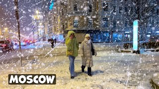 MOSCOW WAS COVERED IN SNOWFALL ❄ Moscow nightlife in snowfall  RUSSIAN  With Captions ⁴ᴷ (HDR)