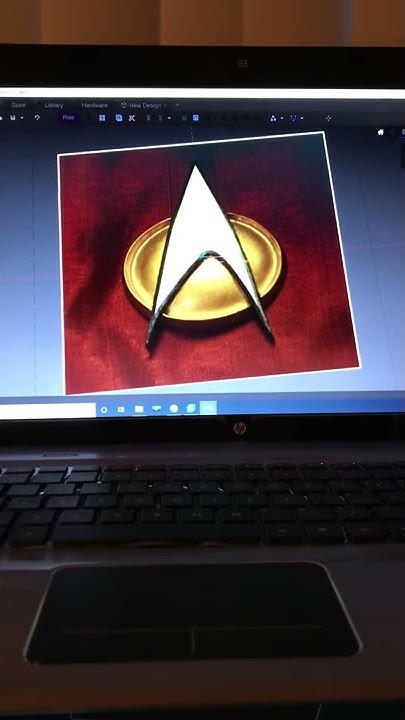Stng commbadge screen 1 to 1 attempt. - YouTube