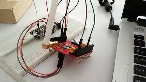 nterfacing antarpiranti ESP32 dan LoRa - Komunikasi SPI pengirim dan penerima -