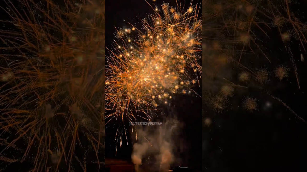 Riakeo displaycakes 2 at once 💥🔥 