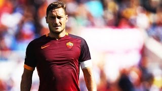 Brilliant pass Totti in a match against &quot;Terek&quot; (Roma - Terek)