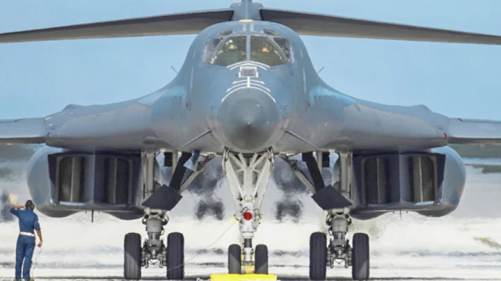 Powerful US Air Force B-1B Lancer supersonic bombers at Andersen Air Force Base, Guam. - DayDayNews