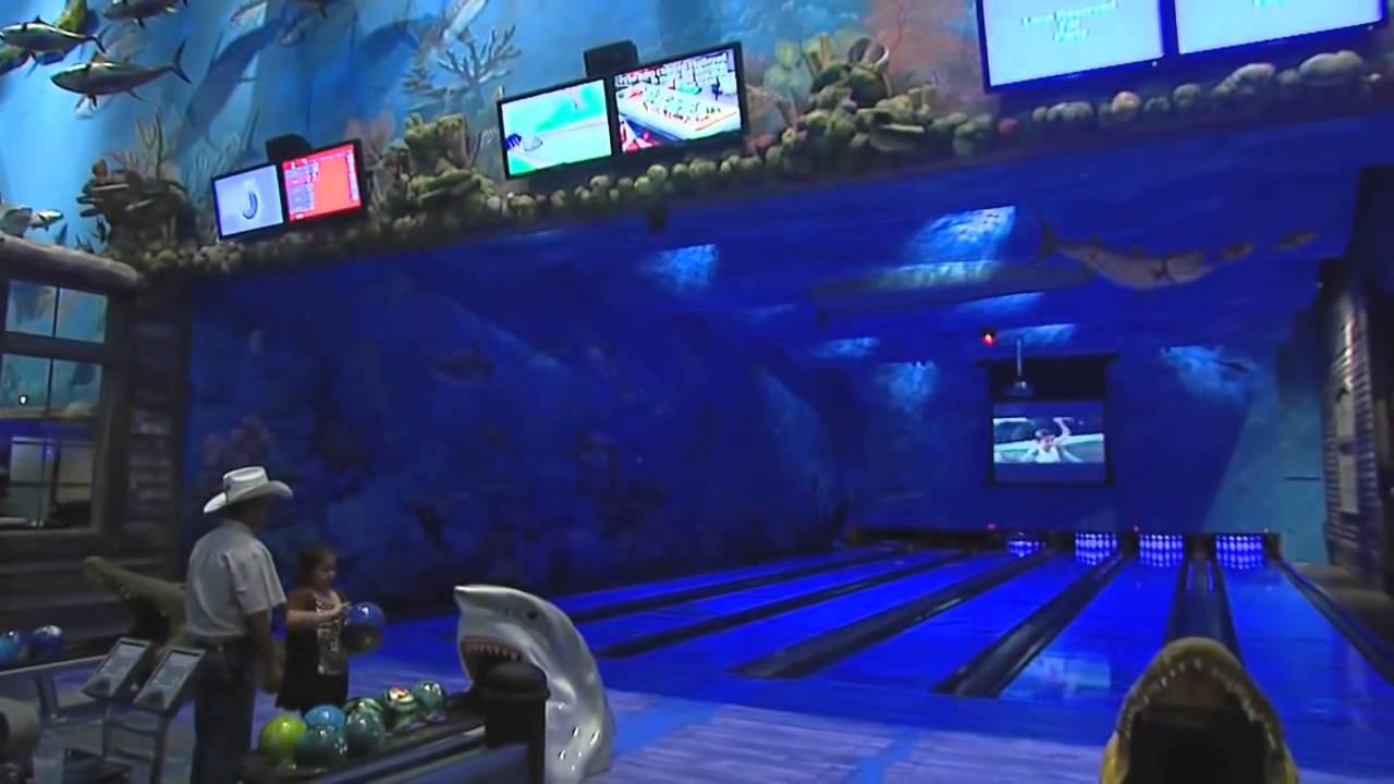 Bowling alley at Bass Pro Shops 