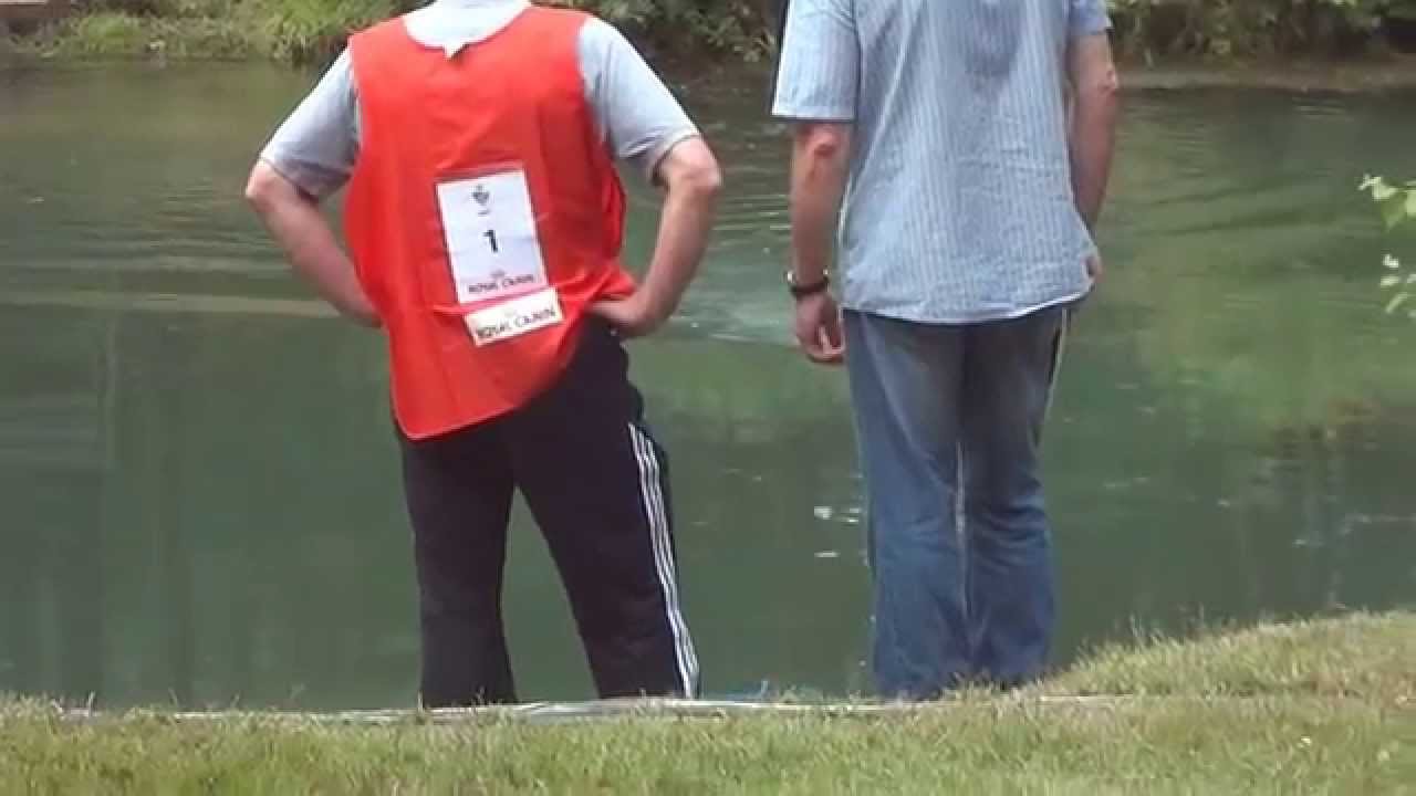 Betsie ben 19547 Waterwerk, op KNPV PH1 keuring Valkenswaard, 6 juli 2014