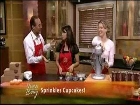 Sprinkles Cupcake Beverly Hills Strawberry Cupcake...