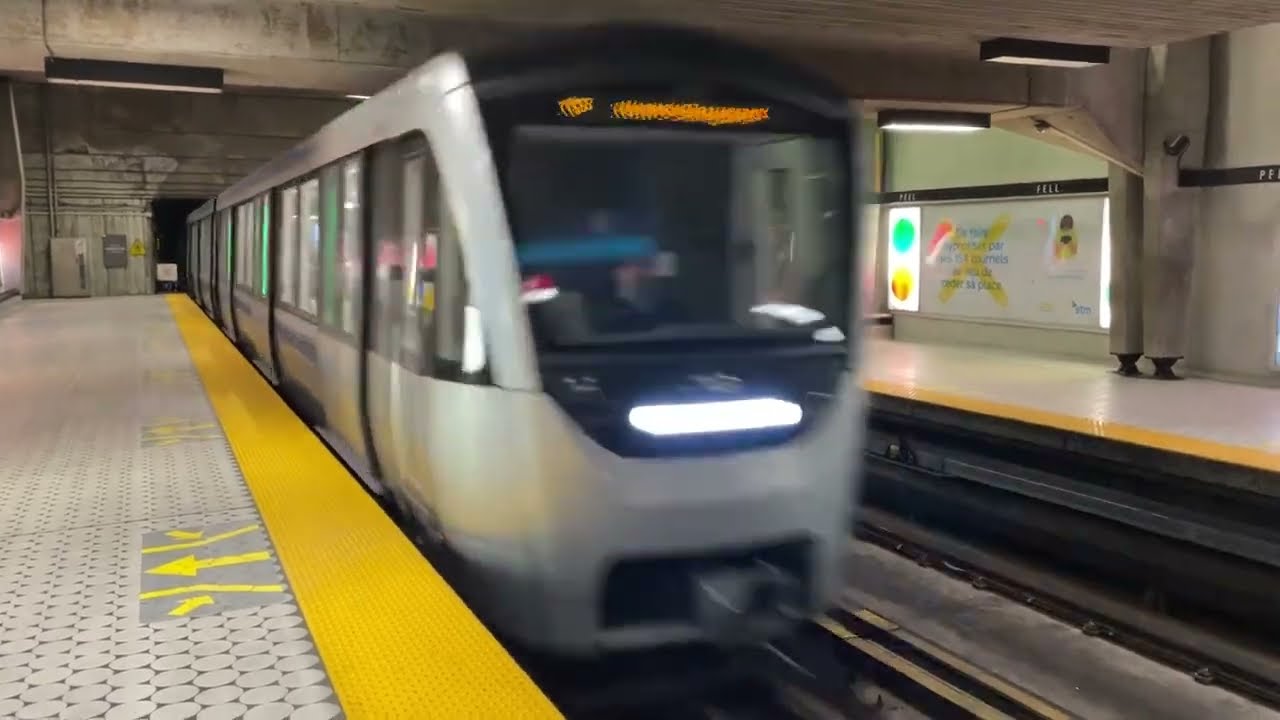 MÉTRO DE MONTRÉAL Trajet entre les deux stations les plus rapprochées du réseau