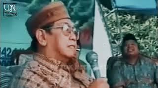 Gus Dur fearlessly said that Amien Rais was a fraud and Hamzah Has was the figure behind the terr...