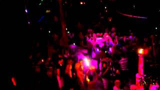 Тусовка в Arena Club - Турция, город Мармарис, Turkey, Marmaris(Все мои видео тут - http://www.youtube.com/IgorZubarevOfficial Видео из клуба Arena Club - Турция, город Мармарис, Turkey, Marmaris Ссылка..., 2012-07-16T10:30:29.000Z)