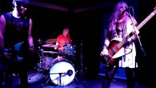 Watch Dollyrots Goodnight Tonight video
