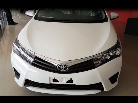 Toyota Corolla Altis 2016 giá từ 795 triệu đồng