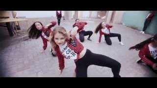 Dance Sisnbro A-Z Crew