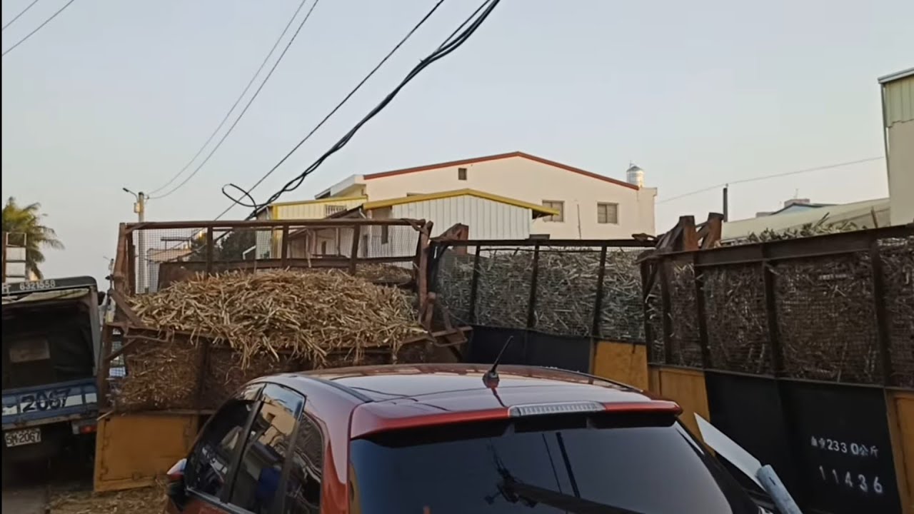 阿北出事了!!! 2022.01.15虎尾鎮北平路平交道糖鐵出軌事故