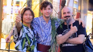 Kimono Double Date. Gambling at the Game Center with Friends. Gay Couple in Asakusa.