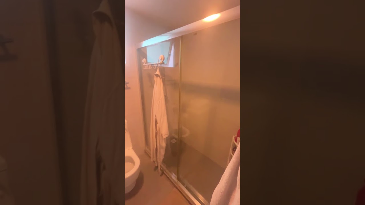 No Agent Fees! Artistic Decor Well Kept Unit!