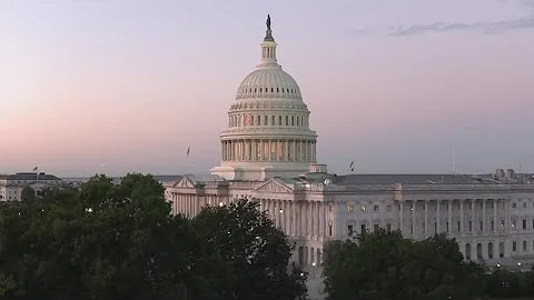 Government shutdown continues as open enrollment begins for Medicare applicants