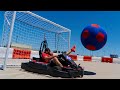 Bataille de football avec karts  dude perfect