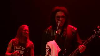 Video-Miniaturansicht von „Gene Simmons LIVE - Ladies Room - Chicago, IL - 8-26-2017“