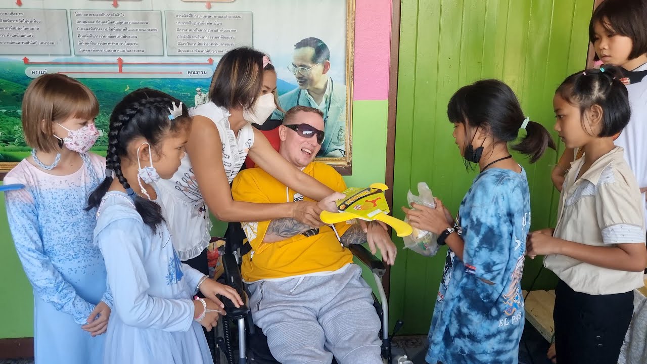 แดดดี้ใจฟูสุดๆ ที่ได้ออกไปไปทำกิจกรรมวันเด็ก/MommyMayTv