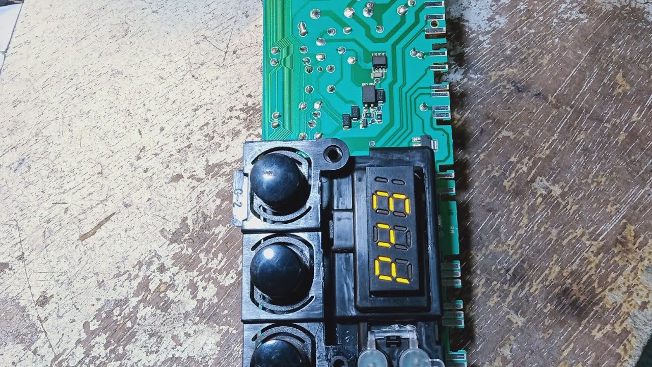 réparation carte mère d'un lave linge Condor 8kg تصليح كارت غسالة كوندور