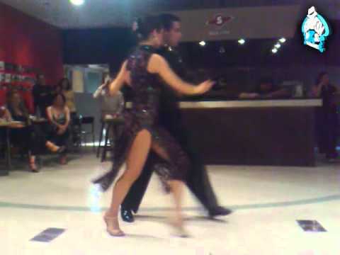 Mendoza2x4.com.ar - Gonzalo Cano & Marta Morel - Milonga con Ana y Luis - Cafe Soul - 19/09/2010