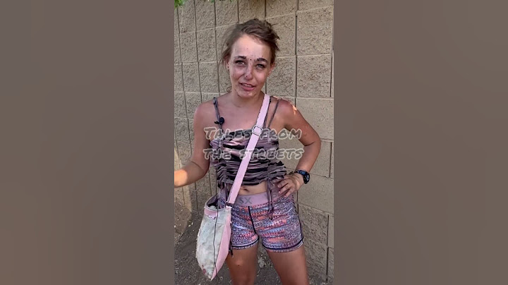 Young homeless girl likes living in the streets