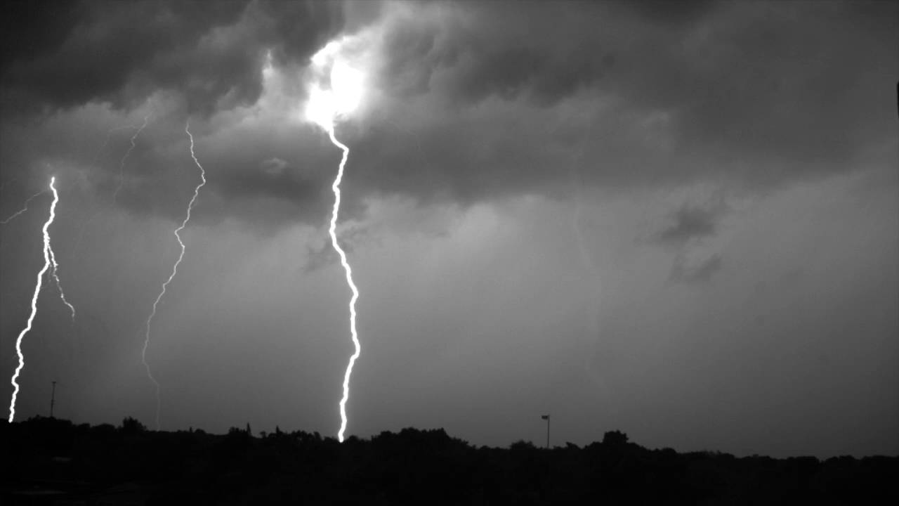 Lightning Storm Recorded at 7000 Frames Per Second - YouTube