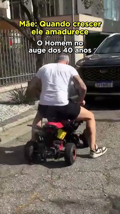 Quando crescer ele melhora... Homem no auge dos 40! #carro #carros #idade