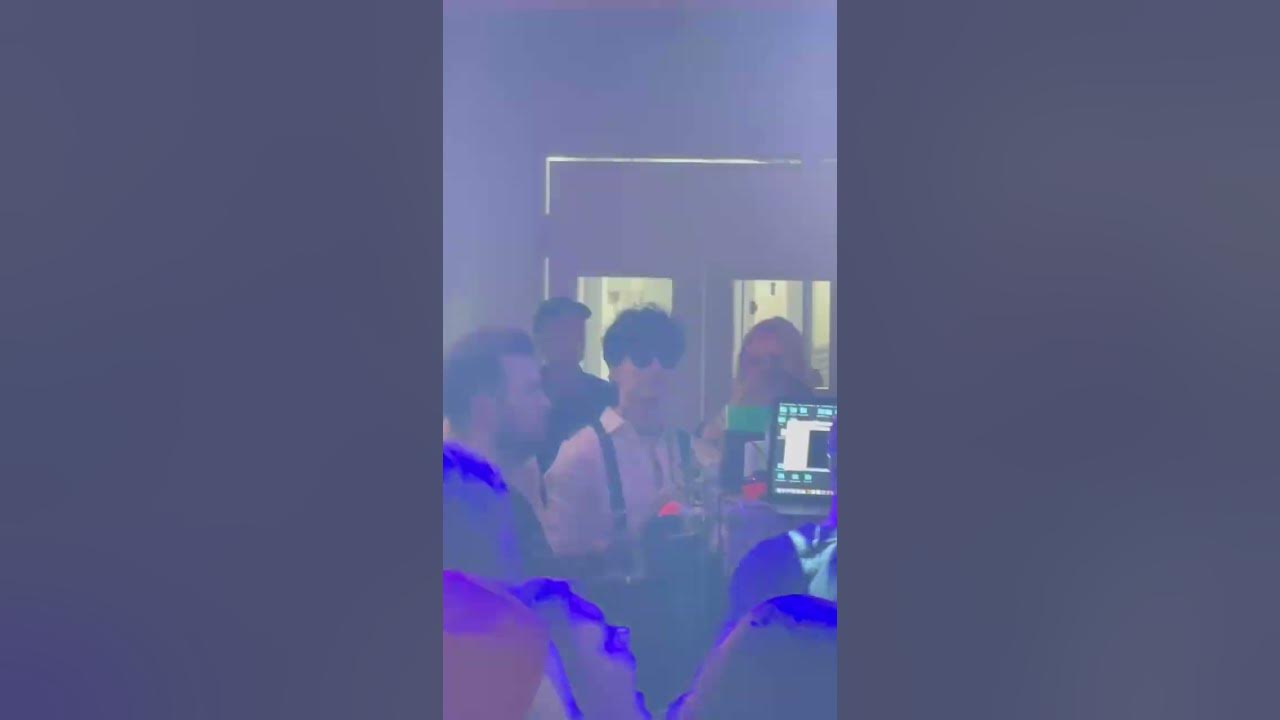 ВАНЯ: "Я НЕ УМЕЮ ТАНЦЕВАТЬ..." ... И ТУТ ЖЕ ВАНЯ 😂👍 #xolidayboy
