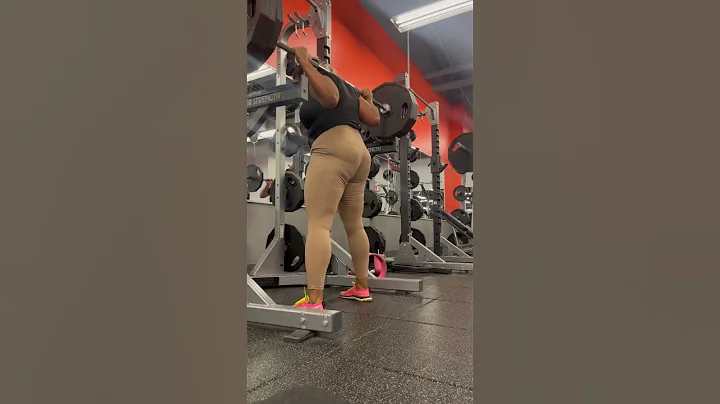 Pin squats  #squats #powerlifting #fitness #fitnes...
