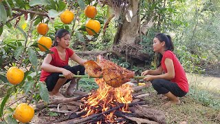 Pig head spicy roasted so Delicious food - Survival cooking in forest