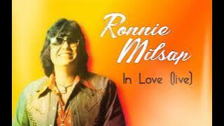 Ronnie Milsap  - In Love (live)