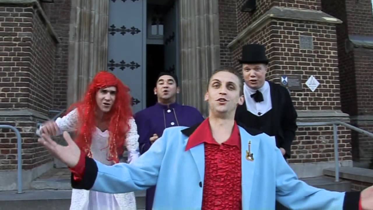 Este zjus getroud bis - NKTK en Juulke