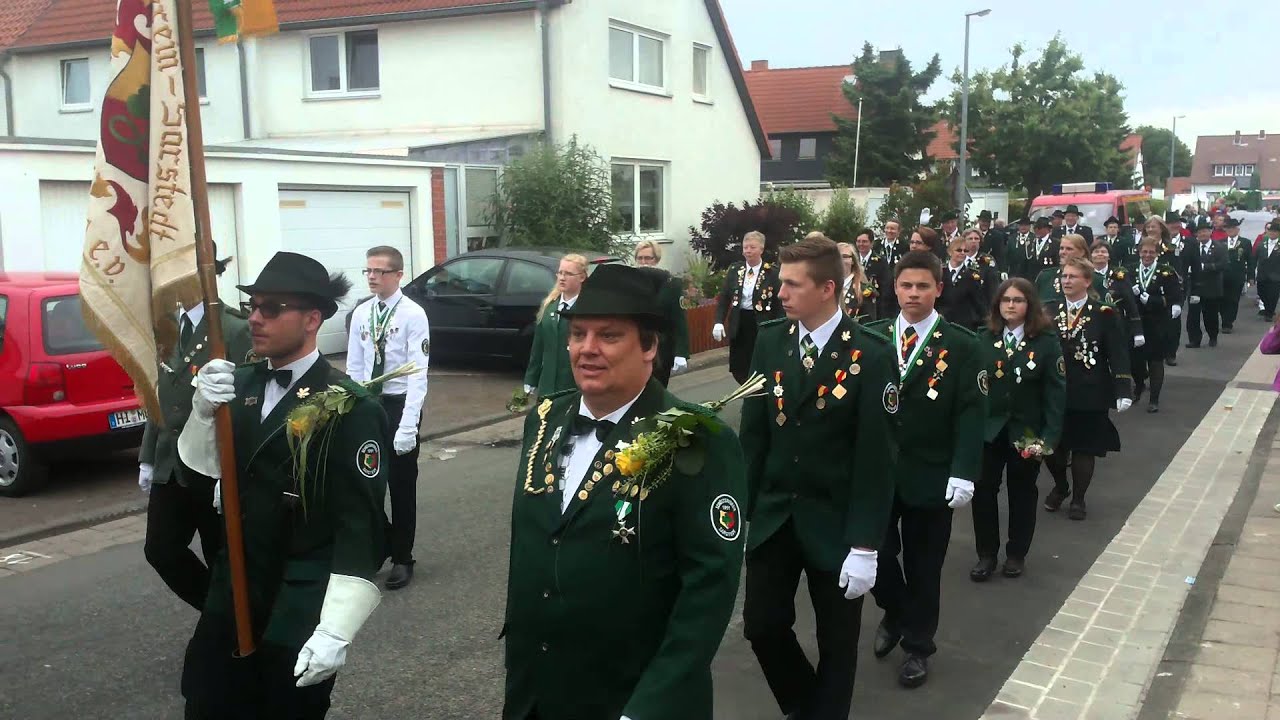 Schützenfest Sarstedt Einzug der Schützen
