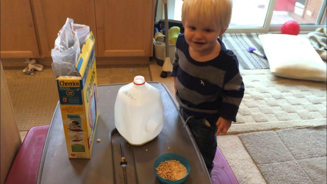 Baby Amazingly Pours a Perfect Bowl of Cereal!! YouTube