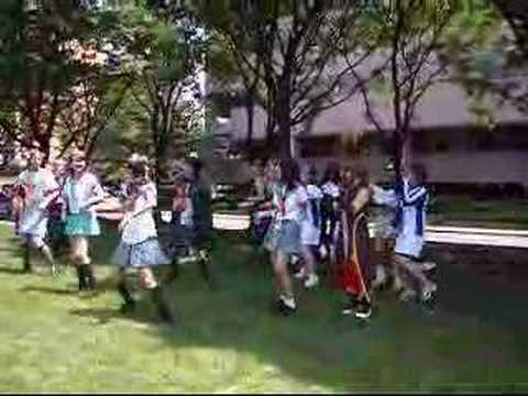AnimeNEXT 07: Haruhi gathering long version dance