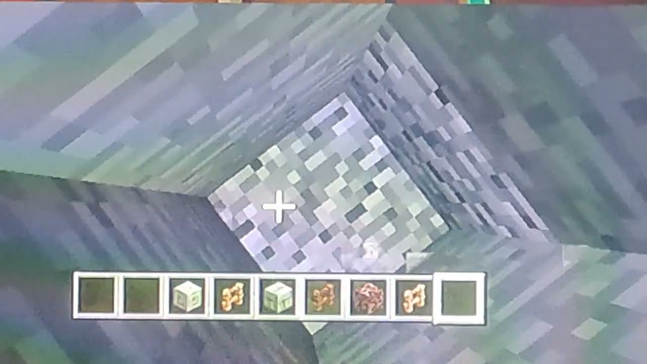 Jag vissa den spelar som jag och min älskling och rasmas är med  och jag är jätteglad 