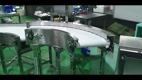 Băng tải cong 90 độ