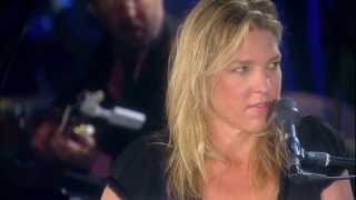 Video thumbnail of "Quiet Nights (Live In Rio) HD - Diana Krall"